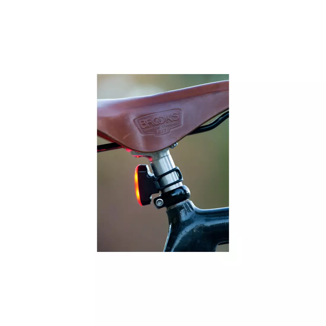 Hátsó kerékpár lámpa BLACKBURN CLICK USB 20 lumen fehér BBN-7074704