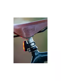 Hátsó kerékpár lámpa BLACKBURN CLICK USB 20 lumen fekete BBN-7074412