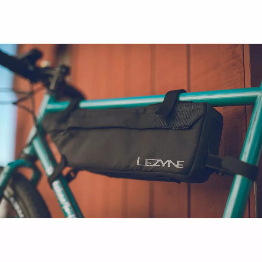 Keret kerékpár táska LEZYNE FRAME CADDY fekete LZN-1-CS-FRAME-V104