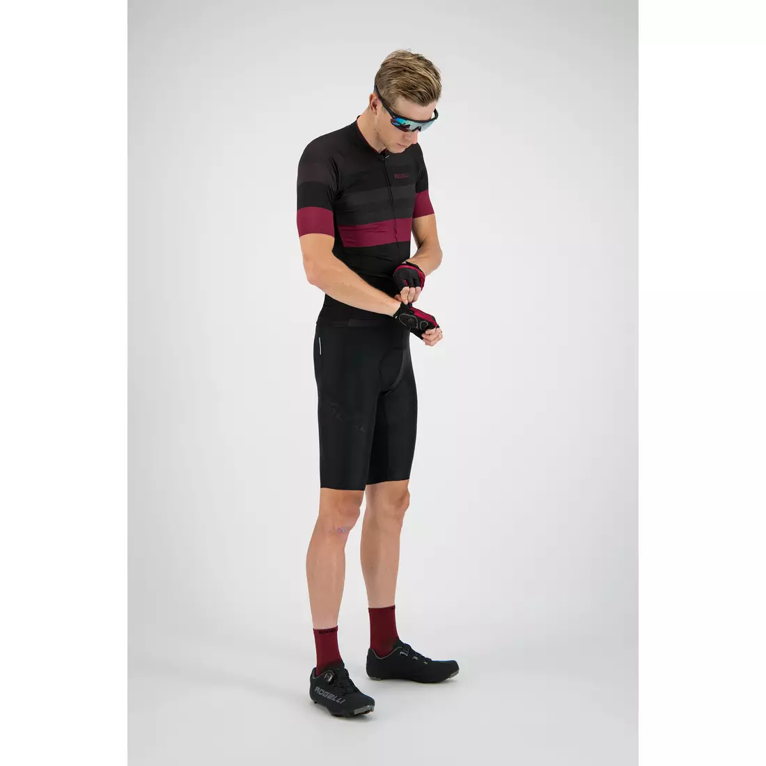 ROGELLI HALO 002.235 férfi kerékpáros rövidnadrág nadrág nadrágtartóval fekete
