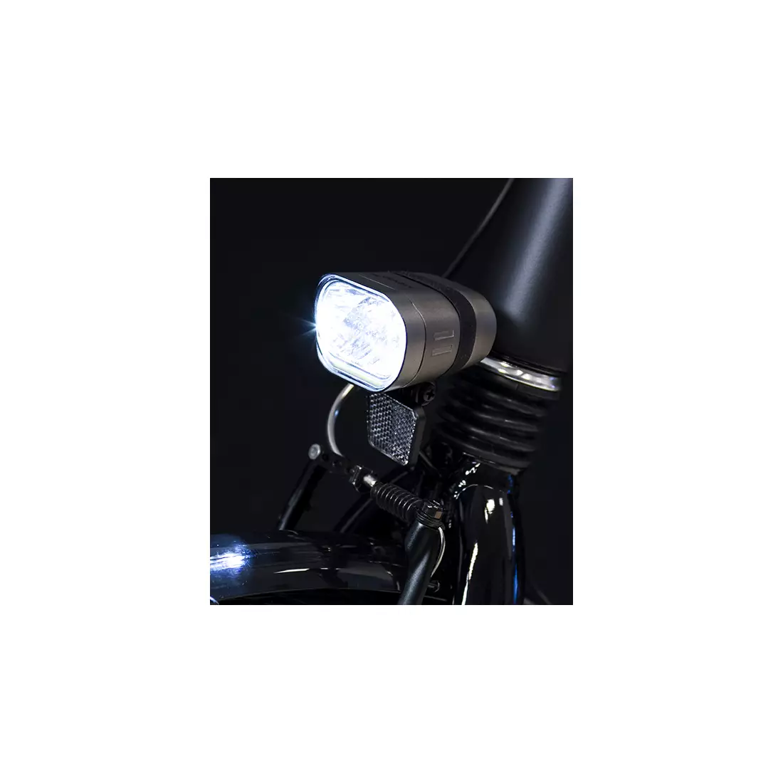 Első kerékpár lámp SPANNINGA AXENDO 60 XDAS DRL 60 XDAS DRL 60 lux/300 lumen dinamó alatt  SNG-H639018