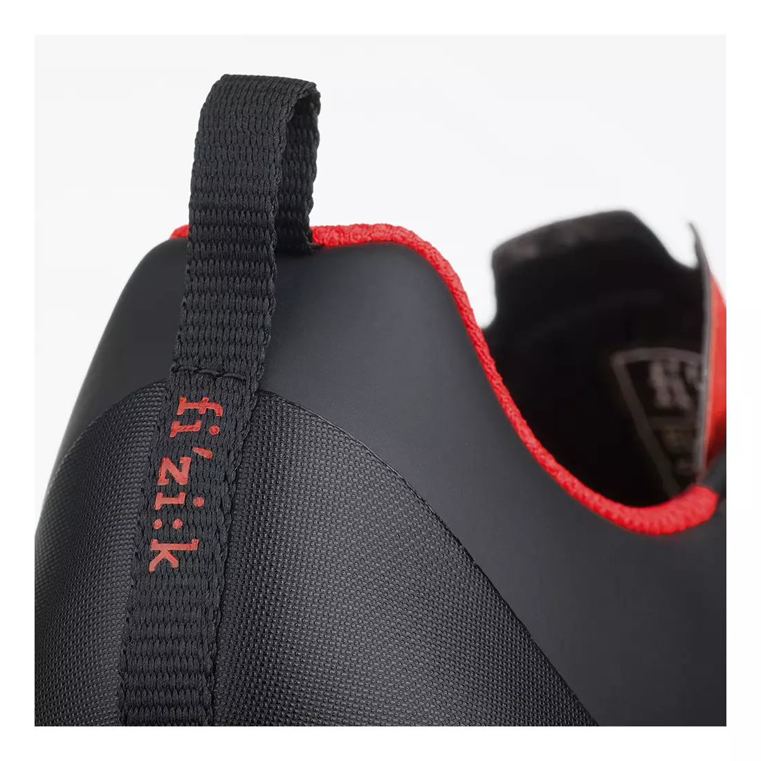 FIZIK Terra X5 mtb kerékpáros cipő fekete és piros