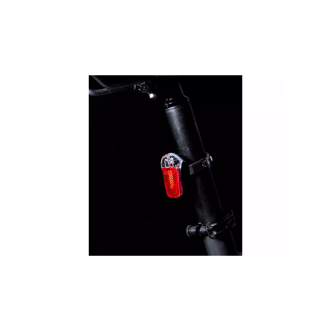 Hátsó kerékpár lámpa SPANNINGA PYRO FLASH XB 20 lumen + elemek SNG-999144