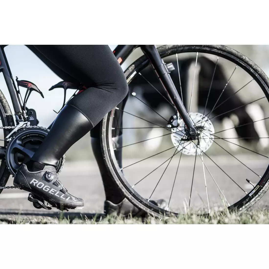 ROGELLI női kerékpáros nadrág nadrágtartóval HALO black