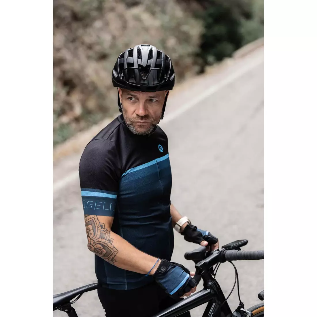 Rogelli HERO II férfi kerékpáros mez, fekete és kék