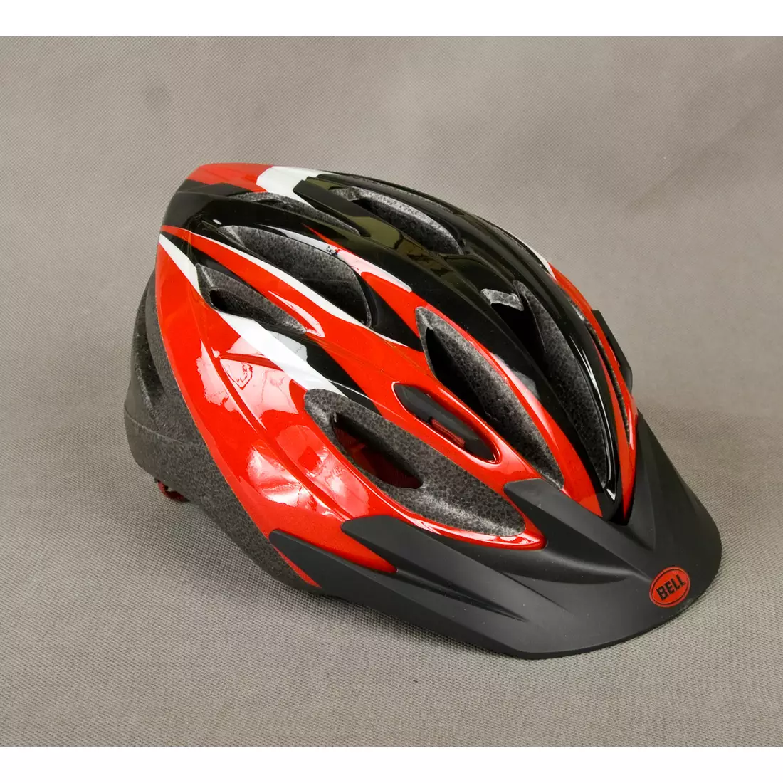 BELL PRESIDIO - kerékpáros sisak, színe: piros és fekete
