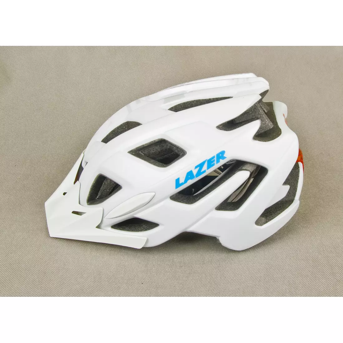 LAZER - ULTRAX MTB kerékpáros sisak, színe: fehér matt